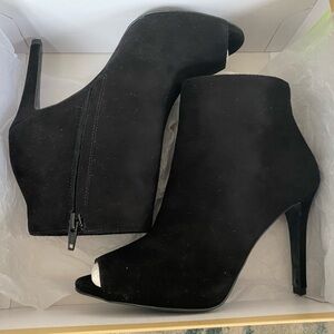 MK leather high heels